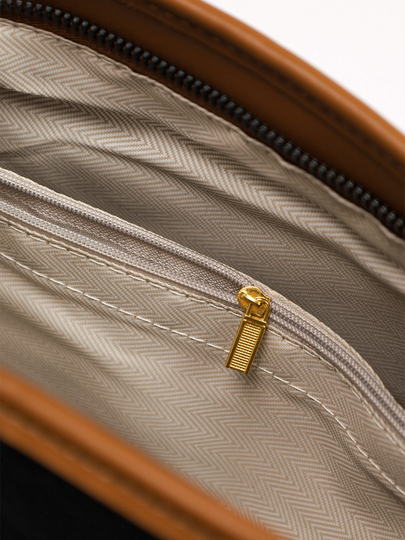 Сумка-тоут с ключницей в ассортименте